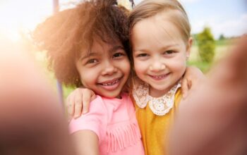 5 principais pontos que fazem da amizade importante pilar do bem-estar emocional