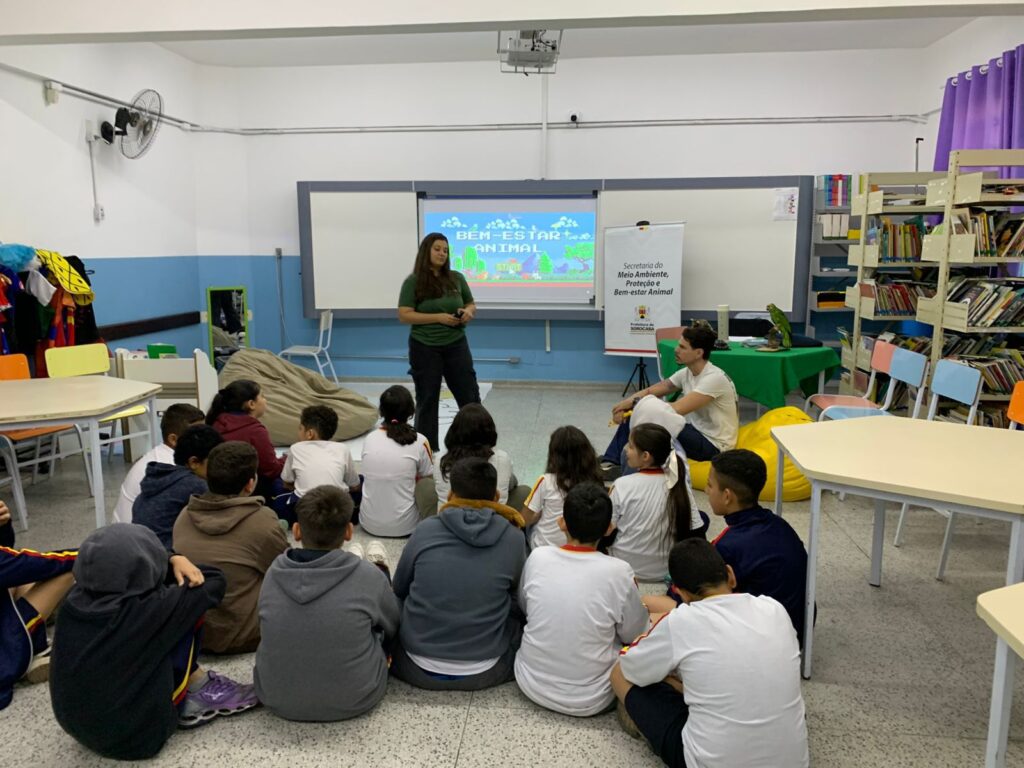 Temática do bem-estar animal é levada a escolas municipais de Sorocaba