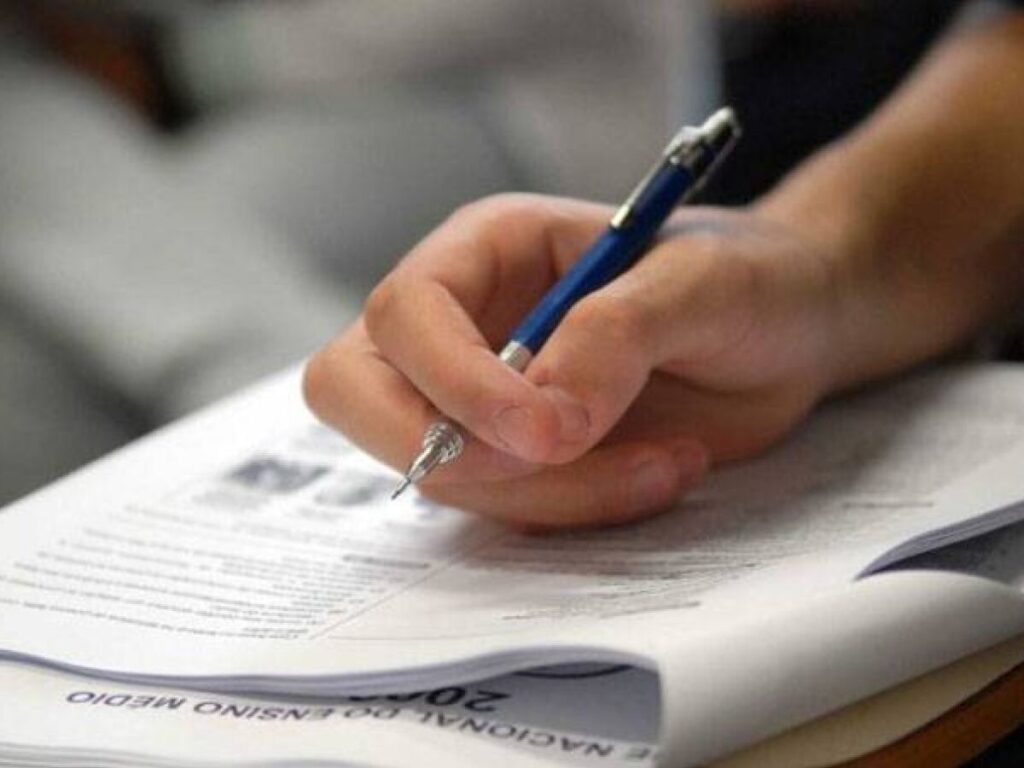 Enem: entenda sua metodologia de correção e como ela pode definir a nota final do candidato