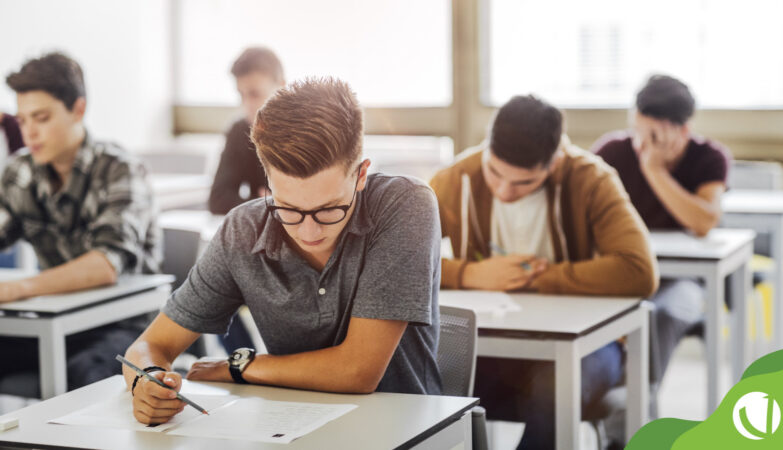 “O problema não é o aluno, é o jeito que se ensina”, diz especialista em cursinhos de Medicina