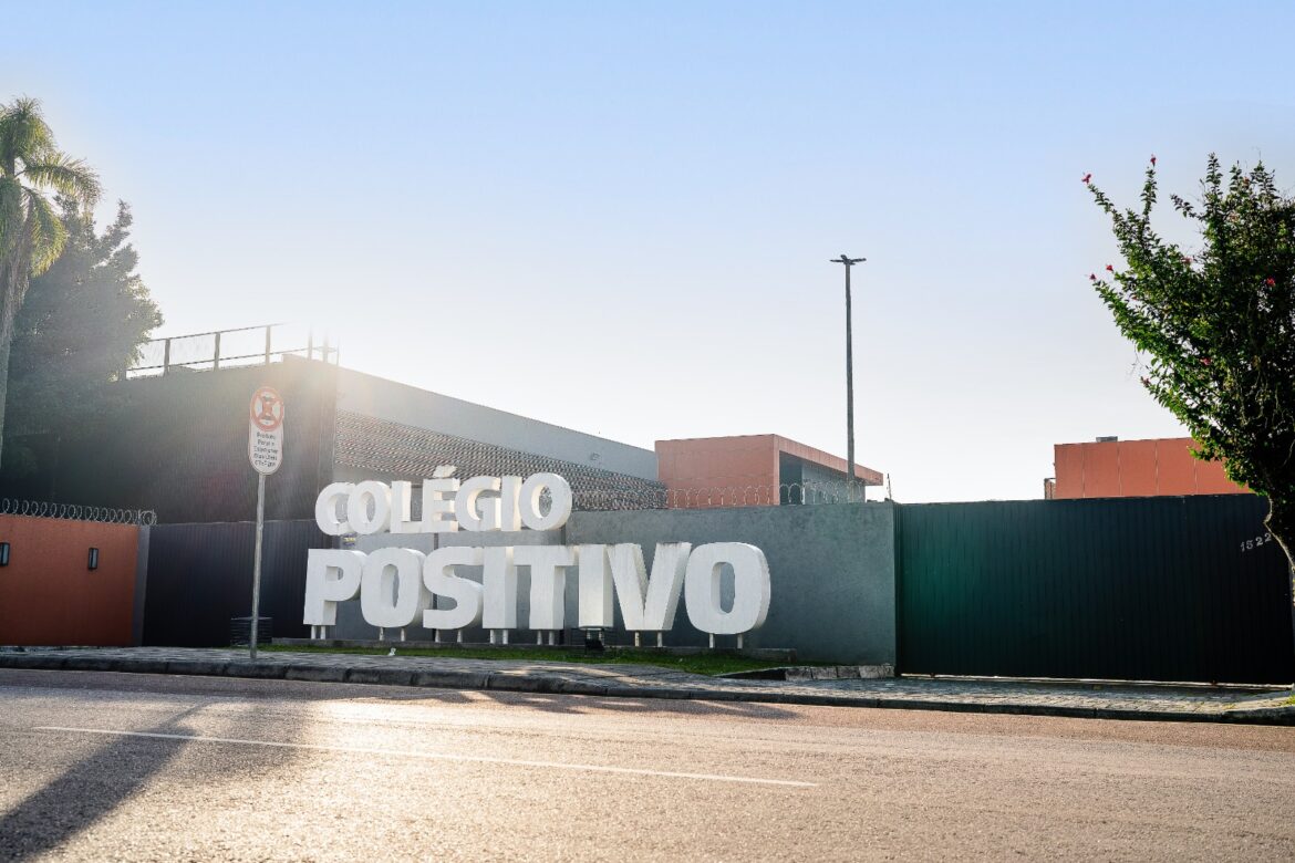 Colégio Positivo abre inscrições para bolsas de estudos no PR e SC