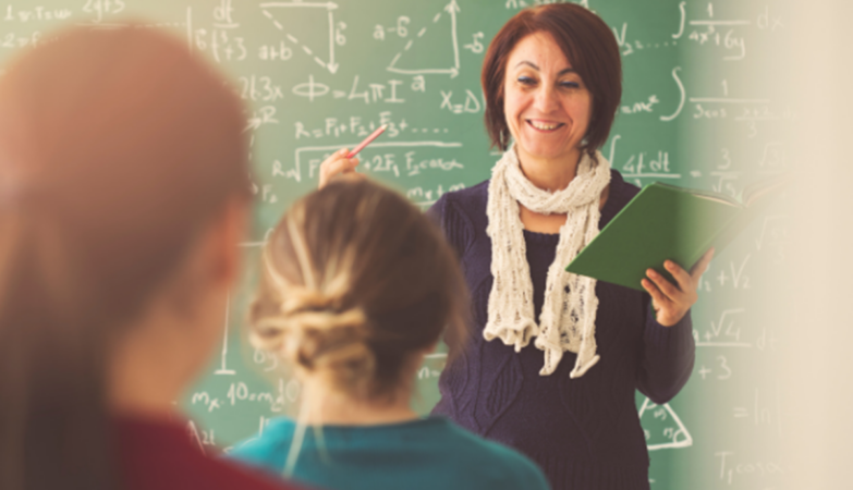 Piso Nacional dos Professores 2026: valorização docente e impactos na educação