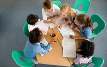 4 práticas pedagógicas que auxiliam alunos a se preparem para novos desafios escolares