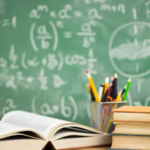 A escola ensina o tempo todo, mas, ela aprende