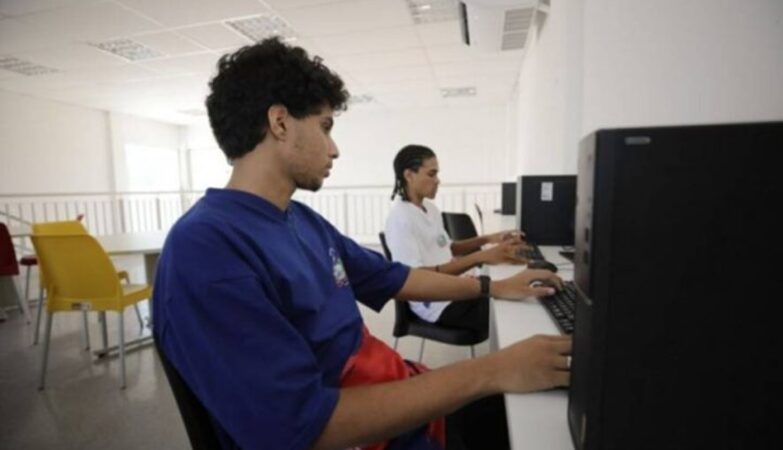 Secretaria de Educação estabelece diretrizes para uso da inteligência artificial em salas de aula na Bahia - Foto Douglas Amaral – Ascom_SEC