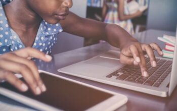 O que é Educação Midiática e por que ela é essencial no processo ensino-aprendizagem