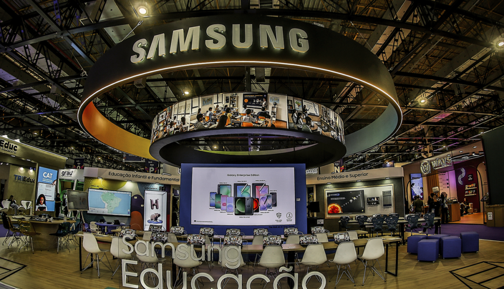 Samsung aposta em tecnologia aplicada à realidade escolar na Bett Brasil 2026