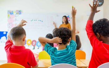 Grandes cidades paulistas enfrentam dificuldades para alfabetizar alunos na idade certa