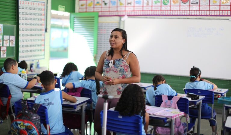 Nova formação de professores CNE atualiza diretrizes e impõe presencialidade mínima de 50 l Foto: Fábio Nakakura l MEC