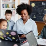 Por que a Educação Midiática é urgente nas escolas
