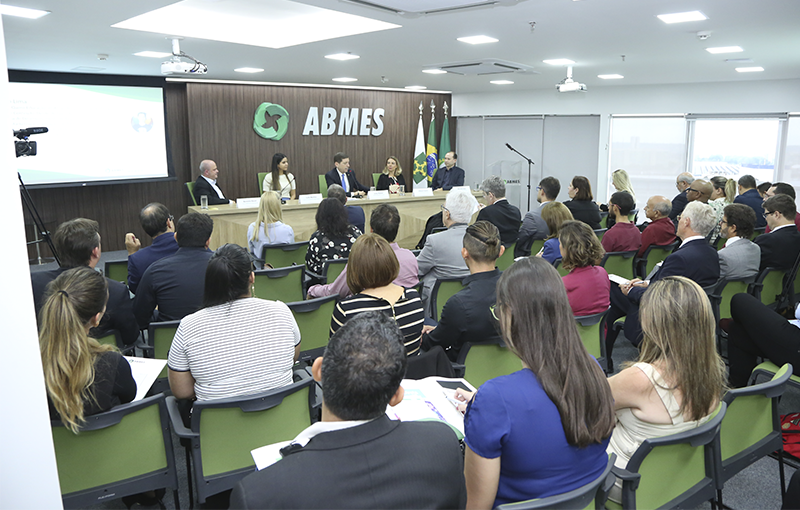 Seminário da ABMES discute a nova Política Nacional de Avaliação da Educação Superior e mudanças no Enamed l Foto Edgar Marra Silveira