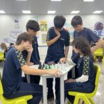 Antídoto contra as telas por que o xadrez virou febre nas salas de aula brasileiras