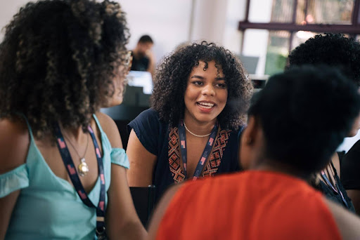 EUA oferecem 155 vagas para curso de inglês gratuito com foco em tecnologia e empreendedorismo