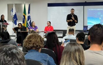 Foto Jaqueline Oliver_Fórum em Macaé debate como usar a inteligência artificial na escola sem perder a dimensão humana da educação